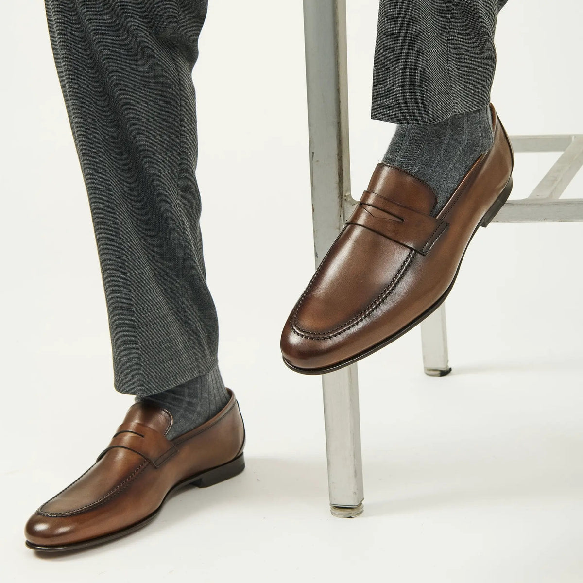 To Boot New York Aldrin Brown Calf Leather Penny Loafer
