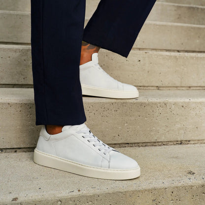 To Boot New York James White Leather Stretch Lace Luxury Low-Top Sneaker